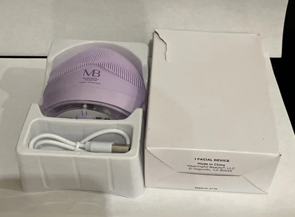 Meaningful Beauty Facial Device Scrub Portable Purple USB Charger New Open Box