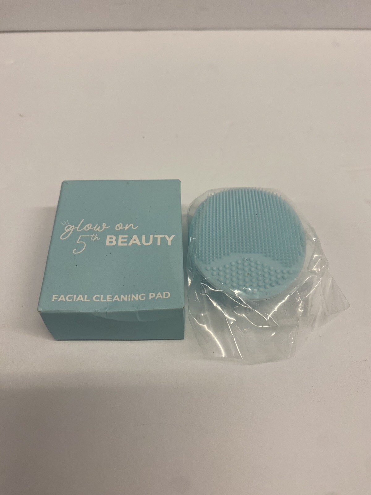 Glow on 5th Beauty Facial Cleaning Pad