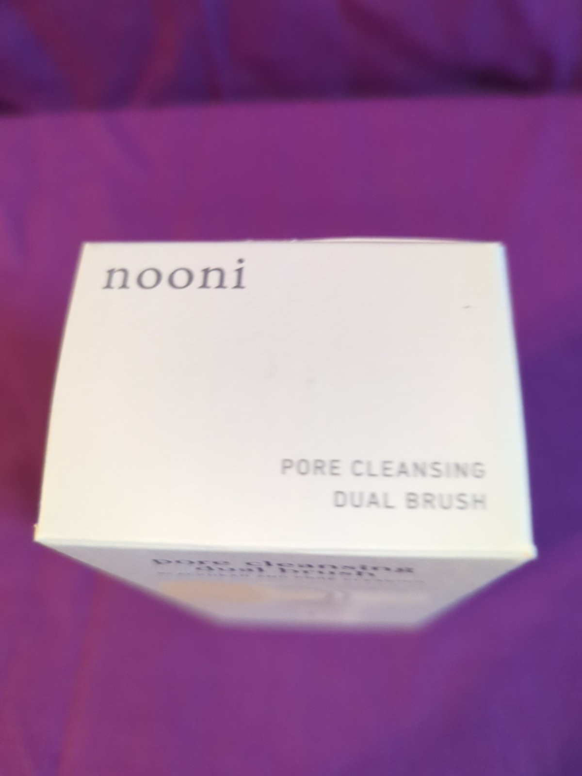 Nooni Pore Cleansing Dual-Sided Manual Facial Cleansing Brush
