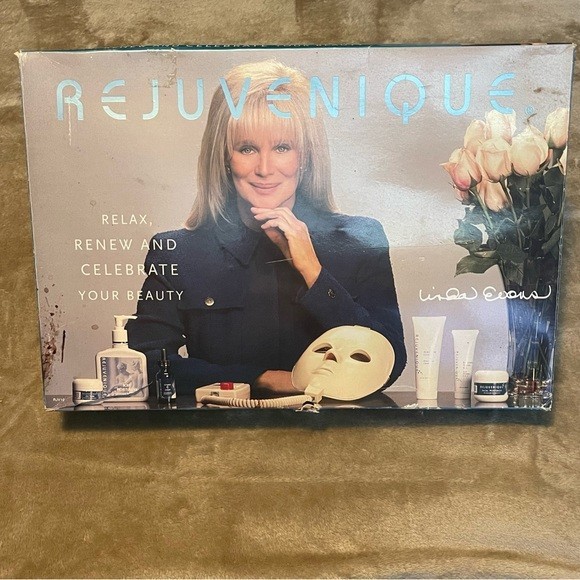 Vintage 1999 Rejuvenique System Linda Evans Facial Toning Kit/ Mask & VHS Works