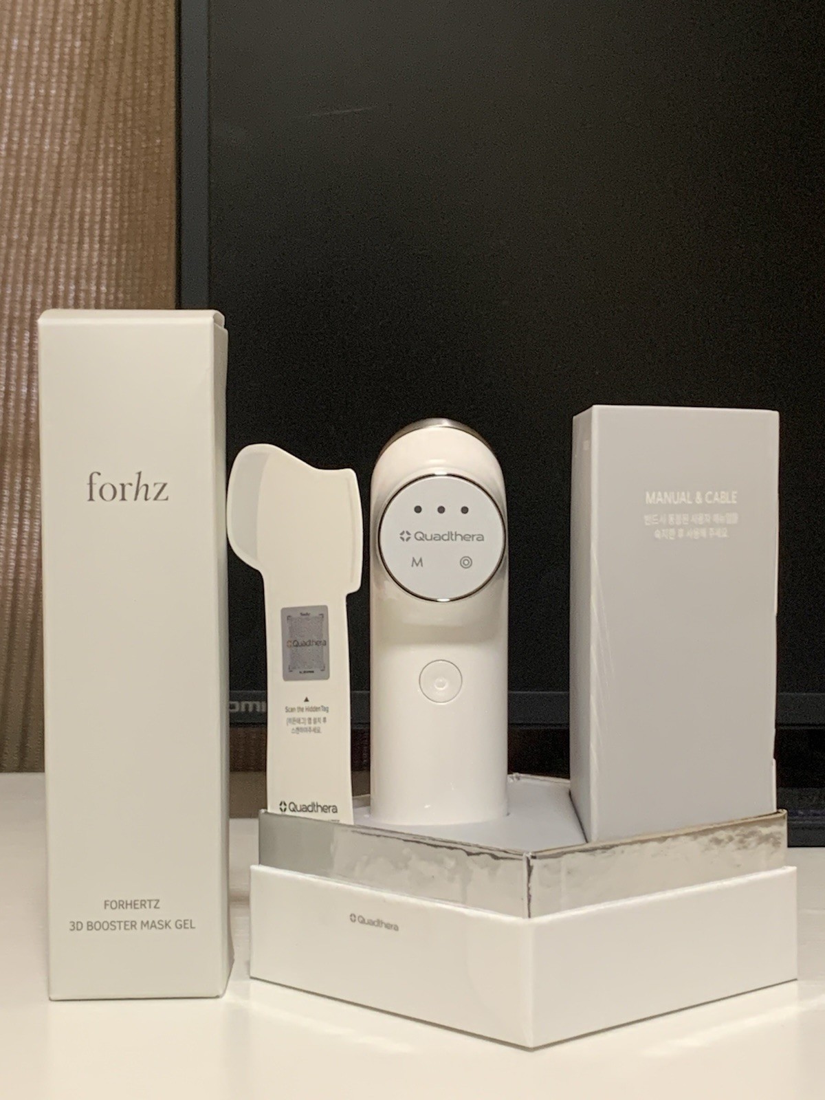 Quadthera Mini Tune M1 Skincare Device + Booster Gel