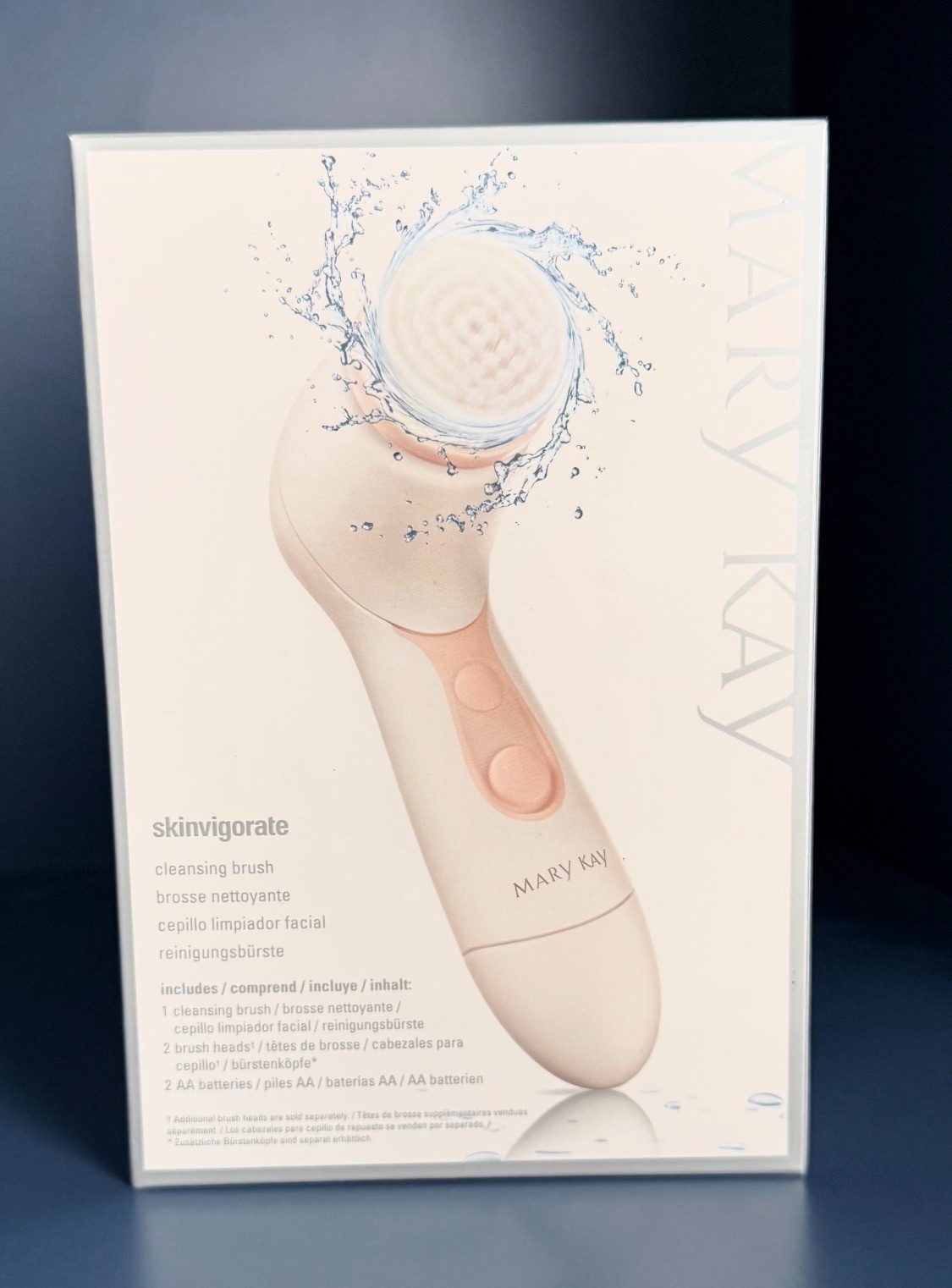Mary Kay Skinvigorate. Skin Care System. 2 Brush – 2 Battery. NEW IN BOX.