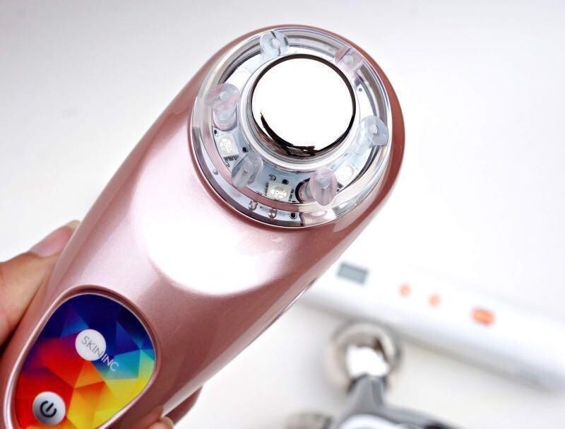 Limited Edition Skin Inc. Optimizer Voyage Tri-Light++ LED Light Treatment