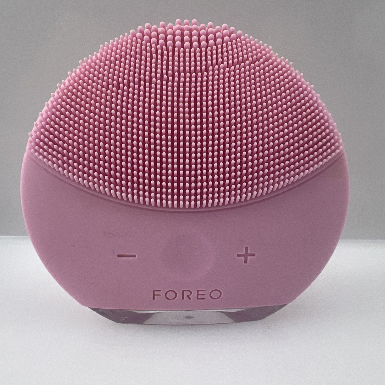 Foreo Luna Mini 2 Facial Cleansing Brush Pearl Pink With A/C Adapter TESTED