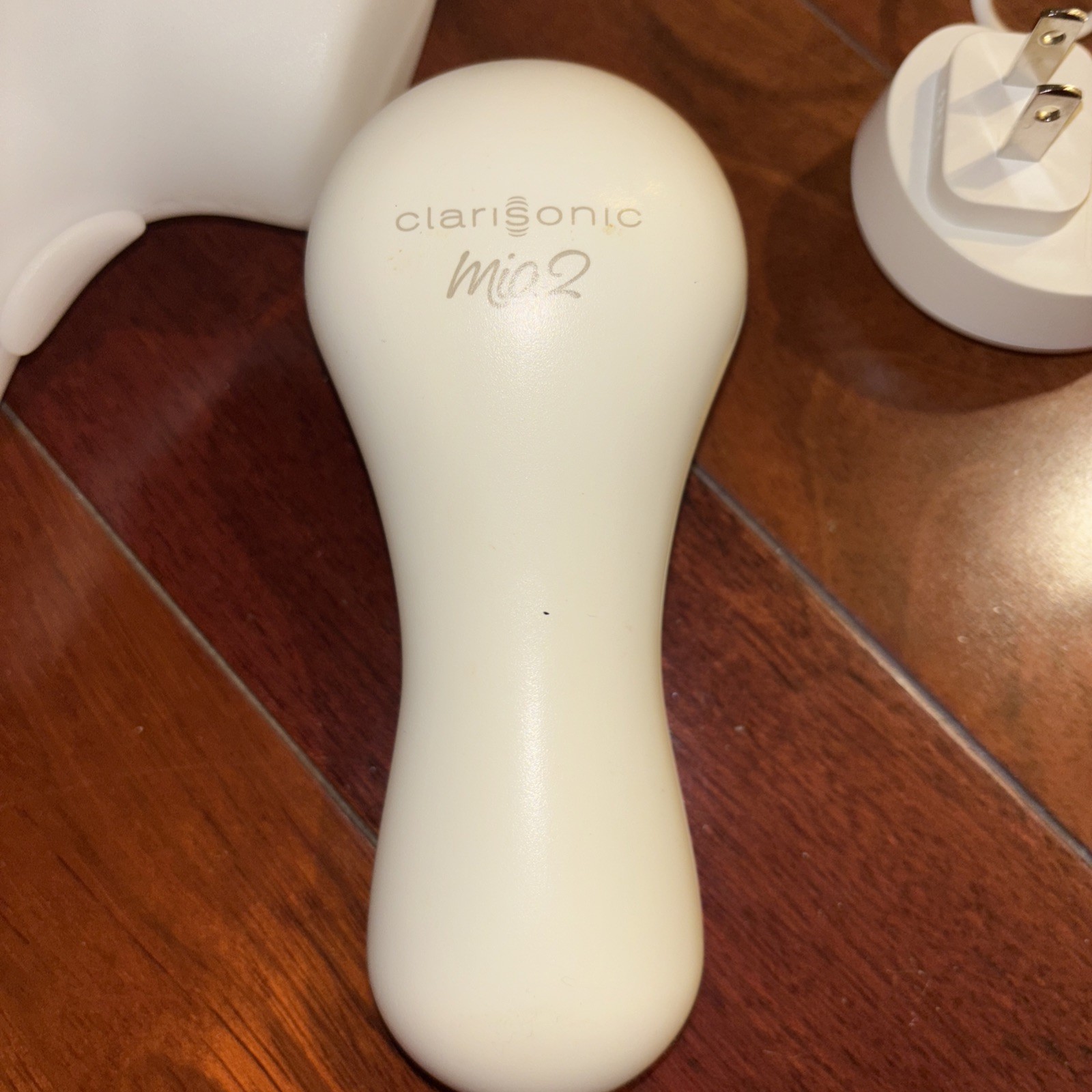 Clarisonic Mia 2 White With Travel Case and Charger