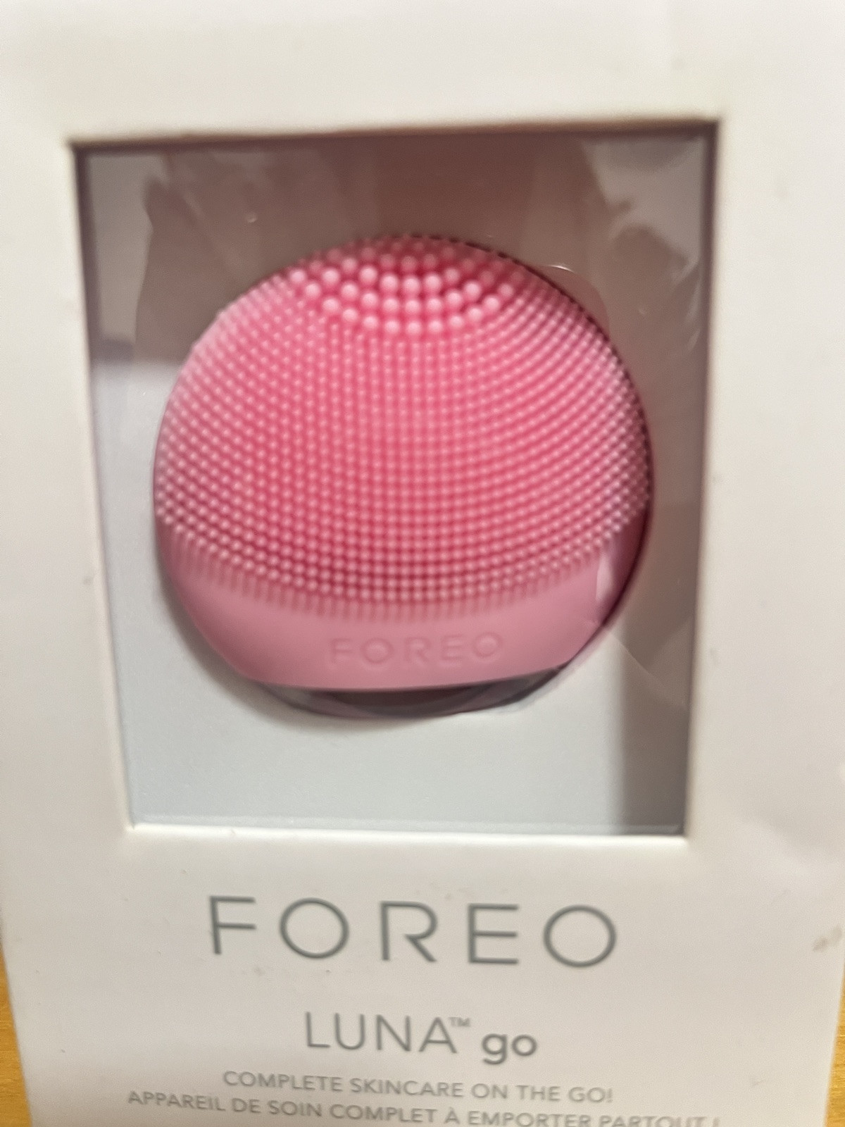 FOREO LUNA GO – NEW! In Box – Facial Cleansing & Anti-Aging Devices Normal- Pink