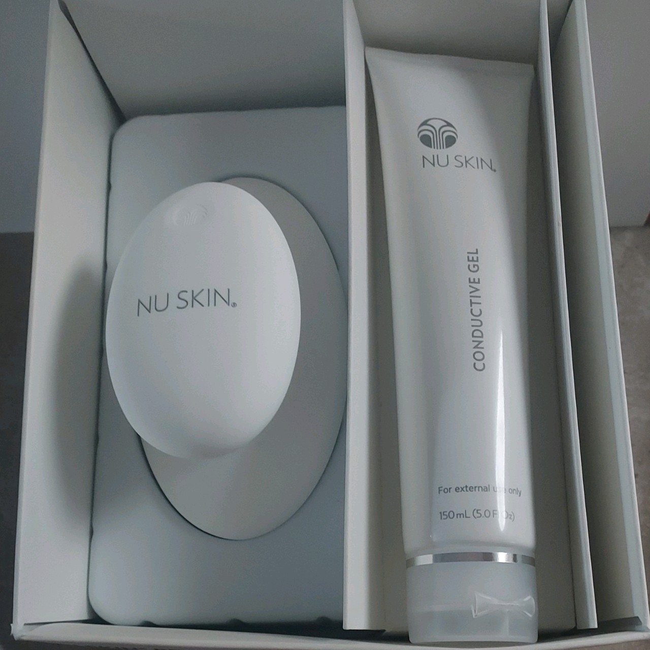 Brand new ooen box Nu Skin RenuSpa iO NuSkin Renu Spa system sealed gel 05/2025