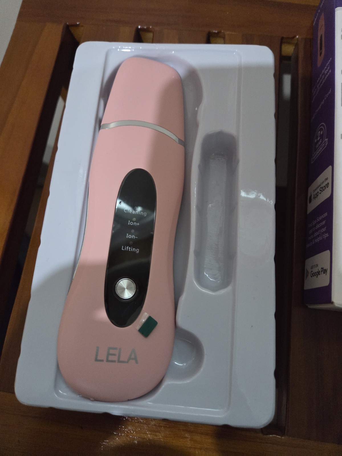 Spa Sciences Lela Ultrasonisc Skin Spatula For Deep Cleansing