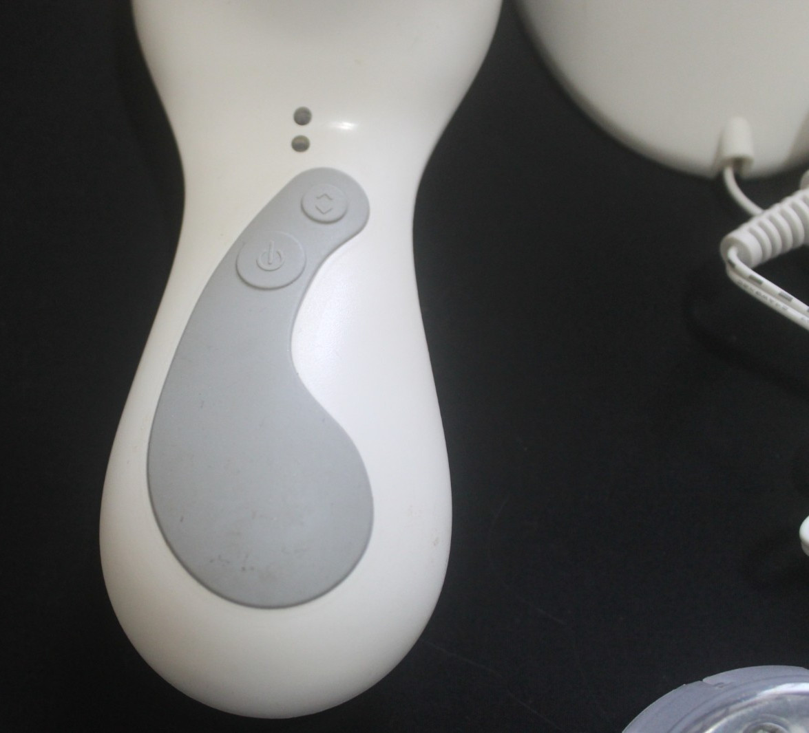 Clarisonic Plus Skin Face Body Cleansing System with 2 Brush Heads PBL06208
