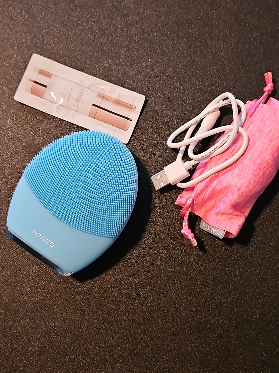 FOREO LUNA 3 Blue Combination Skin Smart Facial Cleansing Firming Massage Brush