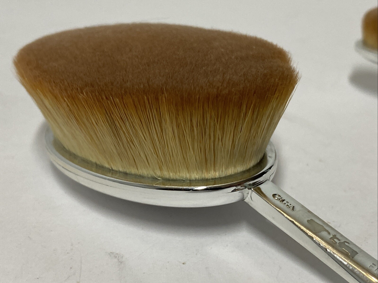 Artis makeup brush bundle oval 8 And Oval 4 elite fluenta