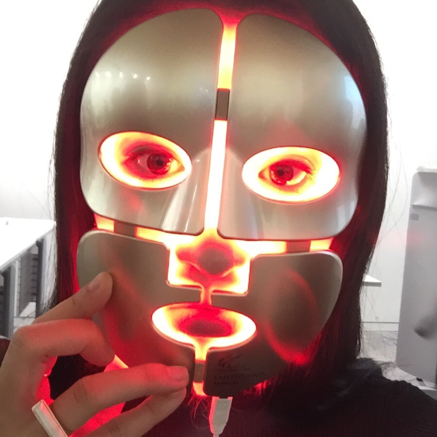[AHC] LED Light Facial Famtto Mask Skin Therapy Total Care + 2 Ampoule Korea