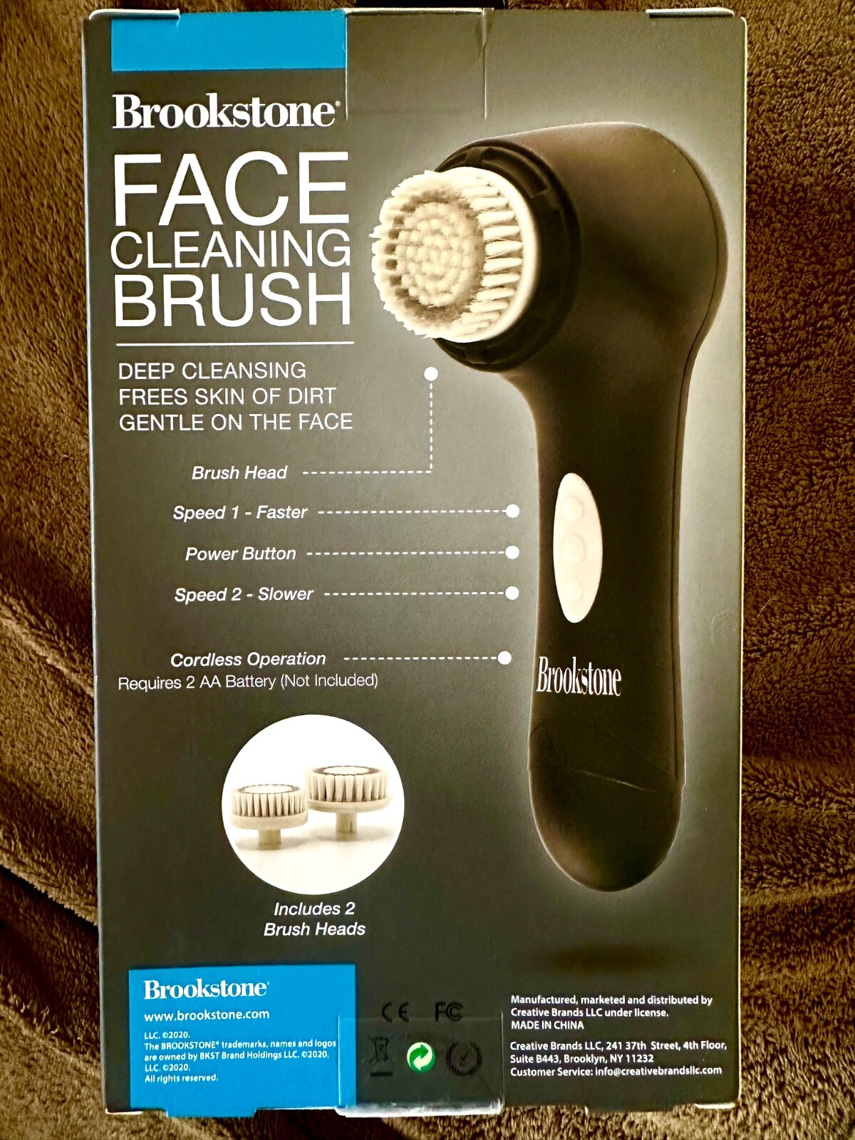 New BROOKSTONE Face Cleaing Brush 2 IN 1 Skin Cleaning Kit – BATTERIES INCLUDED
