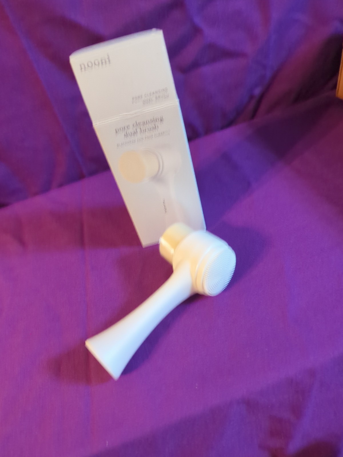 Nooni Pore Cleansing Dual-Sided Manual Facial Cleansing Brush