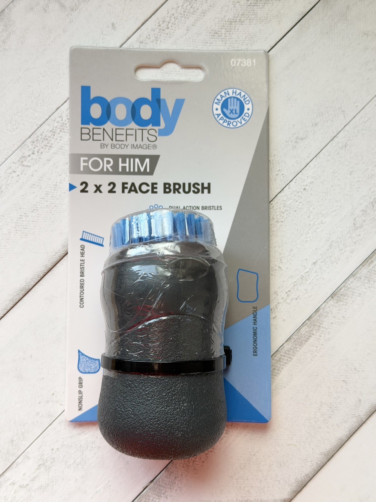 Body Benefits For Him Face Brush 2″ x 2″ XL Moderate Exfoliation by Body Image