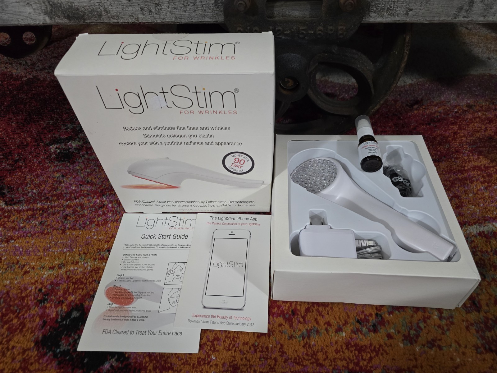 LightStim for Wrinkles LED Light Therapy Device LS4W WH, Condition, New Open Box