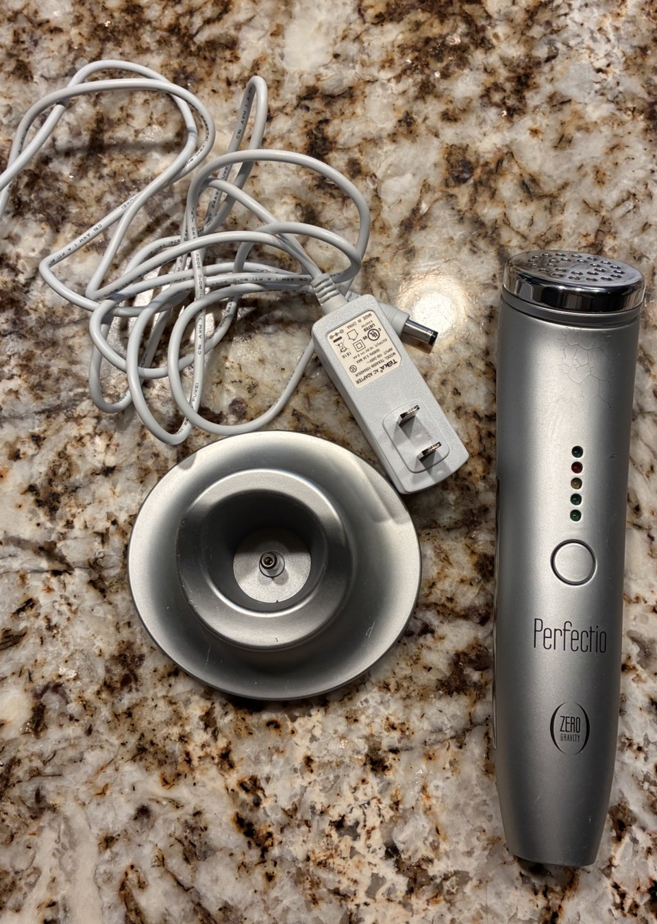 Zero Gravity Perfectio X LED Light Therapy Infrared Device Silver