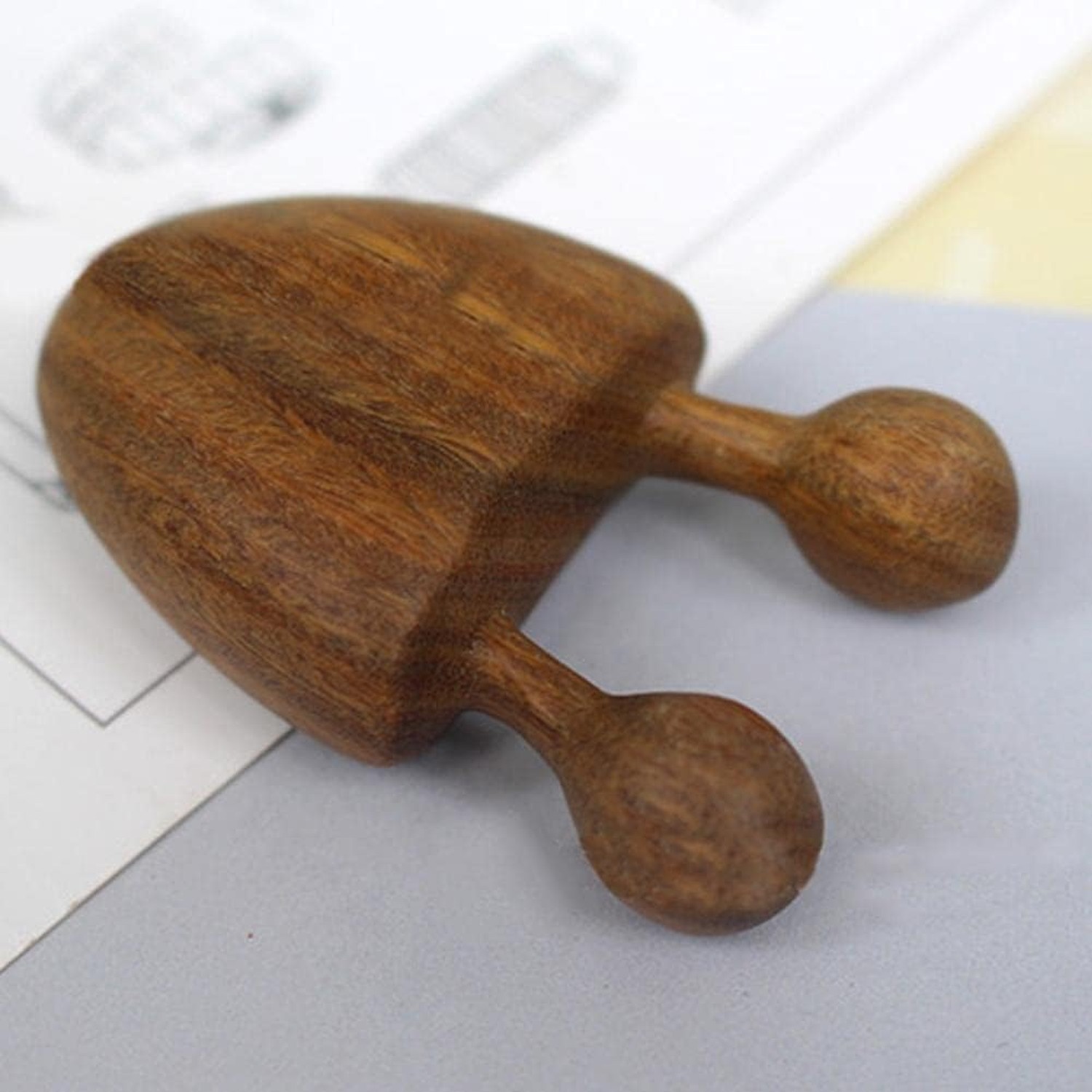 Brown Natural Sandalwood Scraping Massage Tool Facial Eye Massage Tool Acupun…