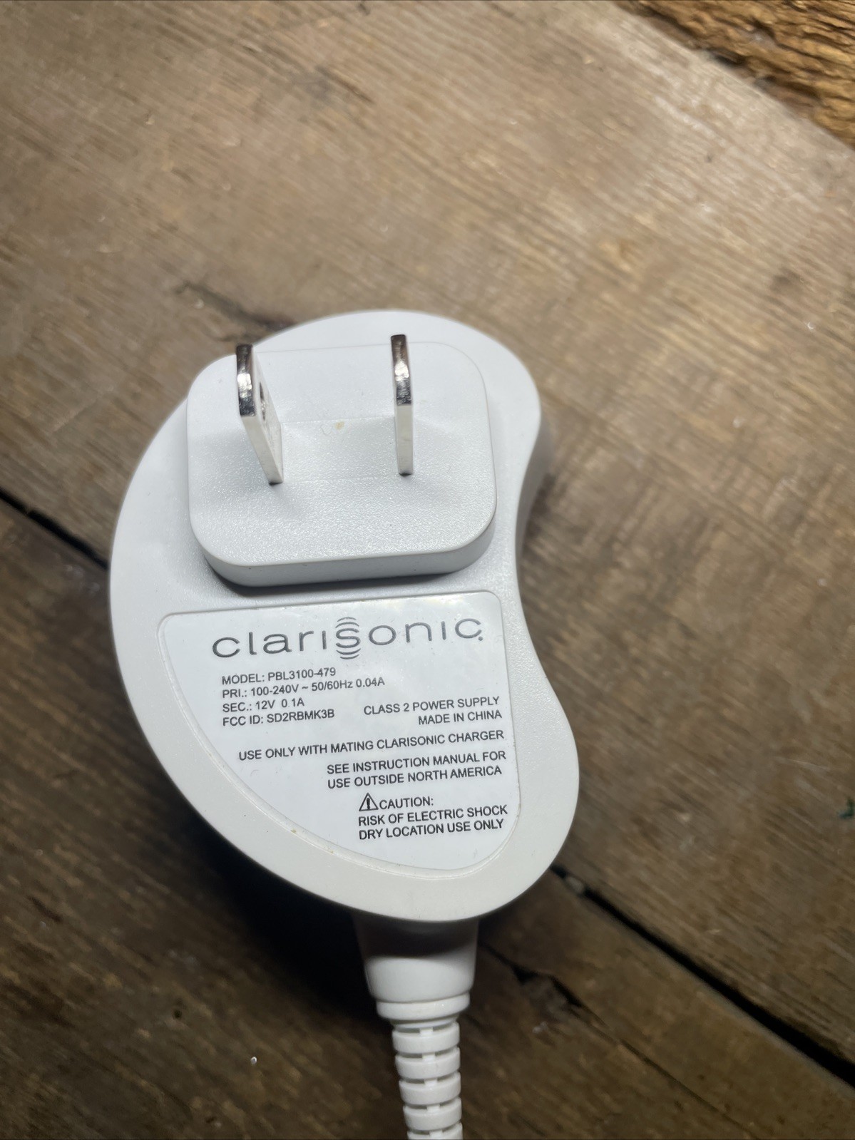 Clarisonic Pink Mia Smart Sonic Cleansing Face Brush W/Charger Case 1 Brush