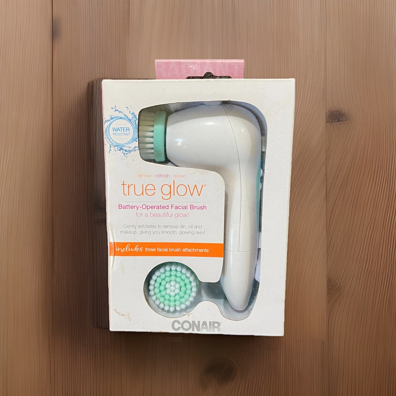 Conair True Glow Battery Operated Facial Kit with 3 Brushes ~ New in Box