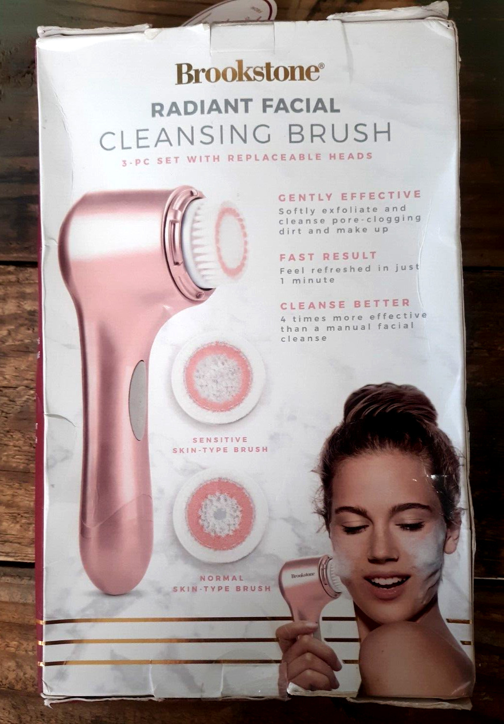 Brookstone Electric Face Cleansing Brush With 2 Brush Heads l Facial Brush NEW