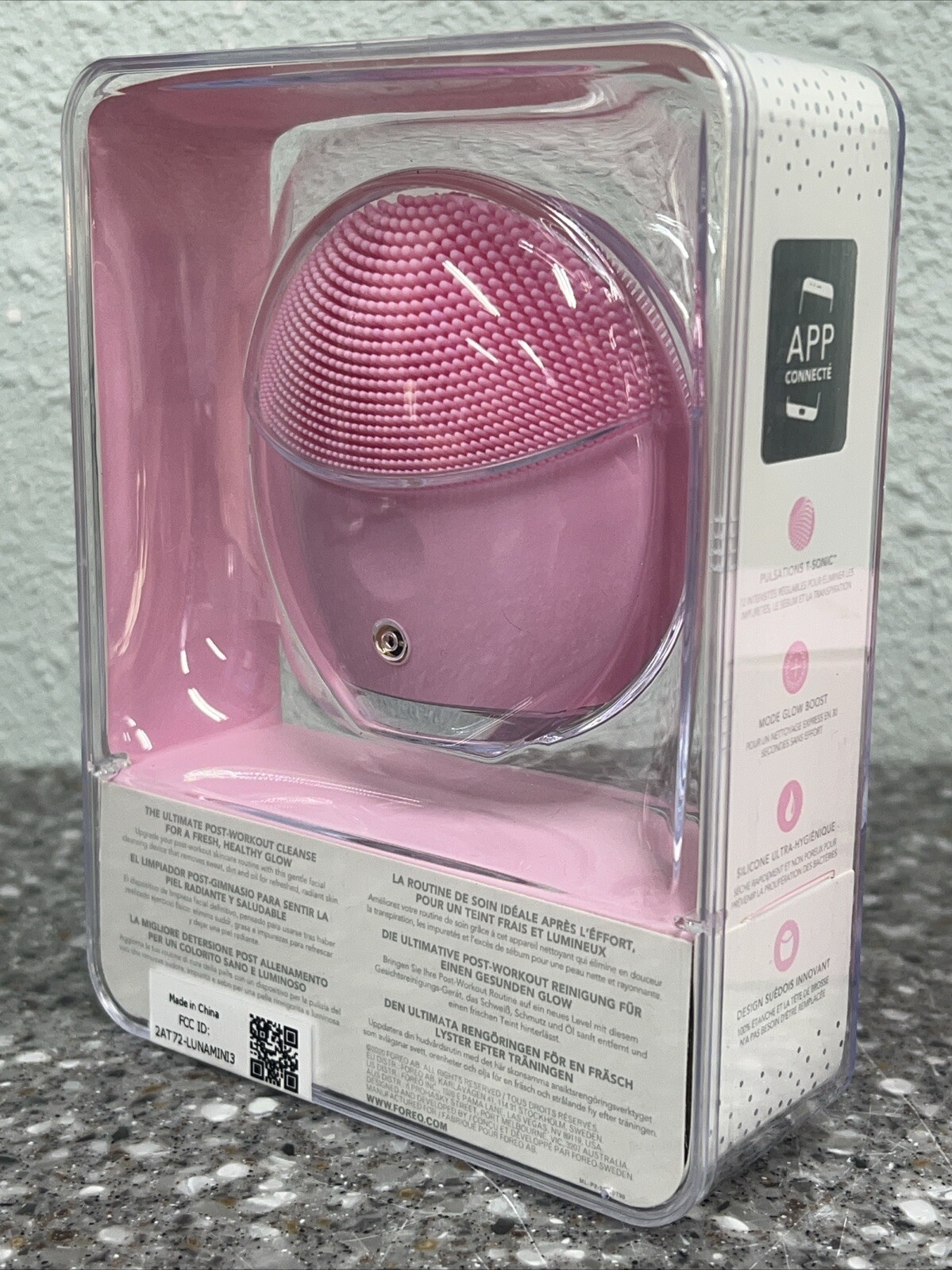 Foreo Luna Mini 3 Smart Facial Cleansing Massager Pearl Pink With Cleansing Balm