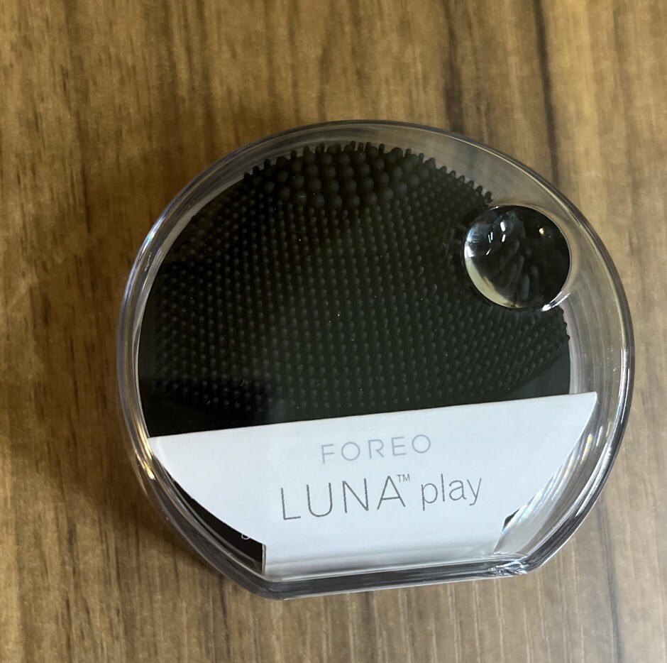 FOREO LUNA Play Sonic Face Cleansing Midnight + Day & Night Cleanser Gift Set NE