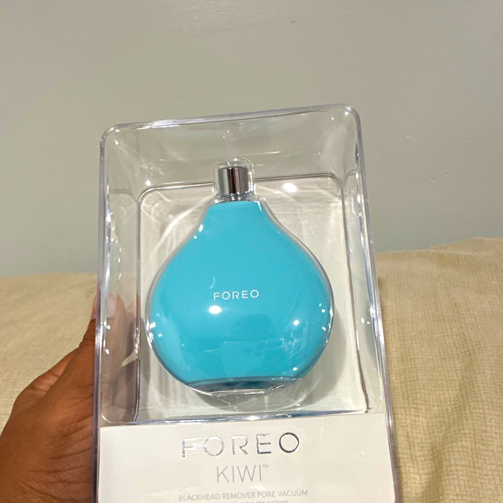FOREO KIWI Blackhead Remover Pore Vacuum, Rechargeable USB, Blue, 2 Speeds