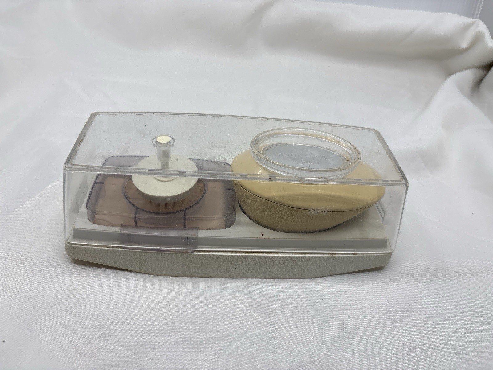 Vintage 1975 The Skin Machine Facial Brush By Clairol, Preowned. Works.