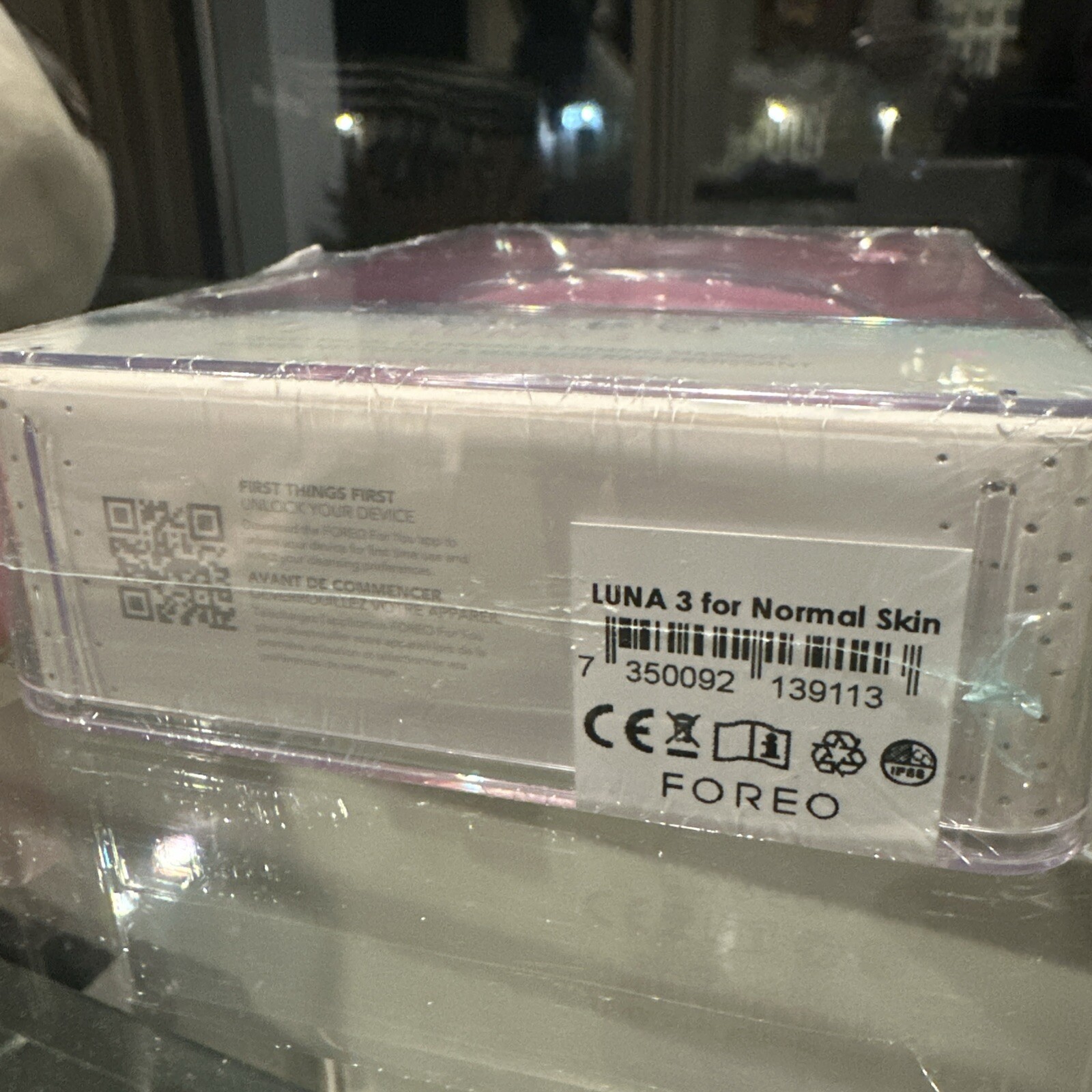 FOREO LUNA 3 Face Brush and Anti-Aging Massager for Normal Skin Pink + Cleanser