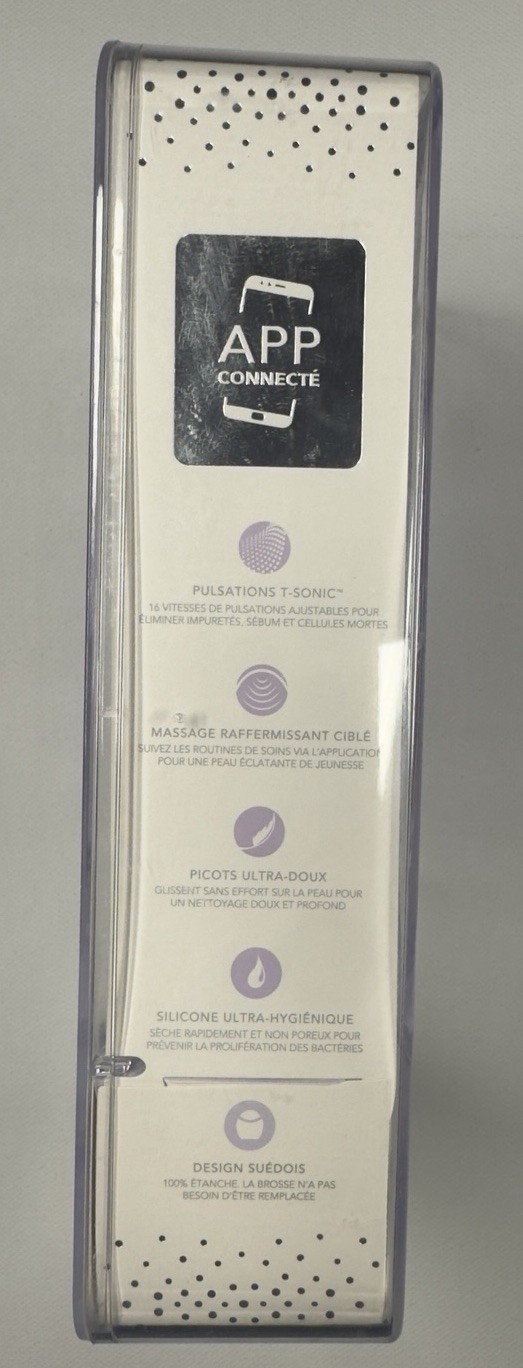 FOREO LUNA 3 Sensitive Facial Cleansing Device Silicone Brush – New in Box