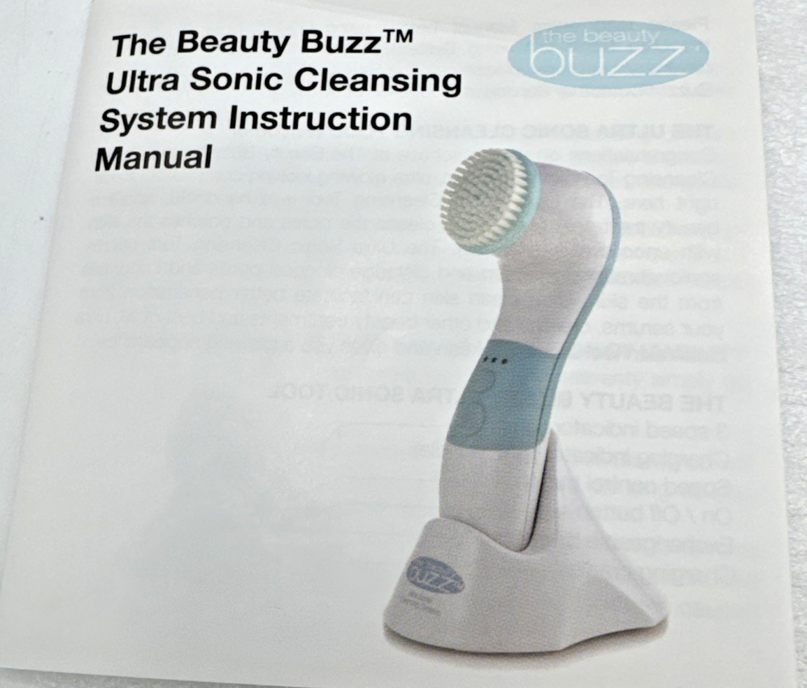 The Beauty Buzz Ultra Sonic Cleansing System with Rechargeable Stand *READ*