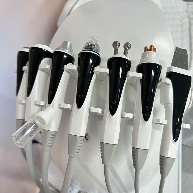 7 IN 1 Water Dermabrasion Oxygen Wrinkle Reduction Skin Care Hydro Facial Device