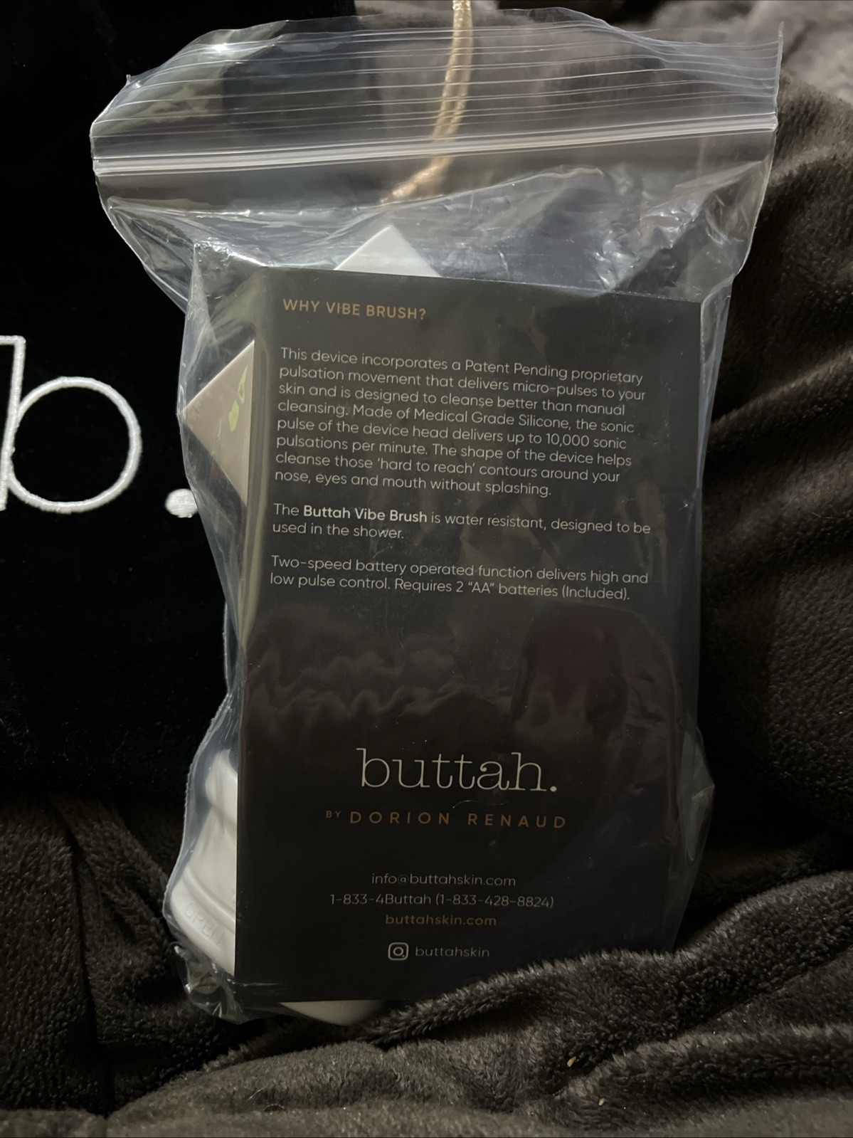 Buttah Skin by Dorion Renaud Buttah Vibe Cleansing Brush with Stand/bag – New