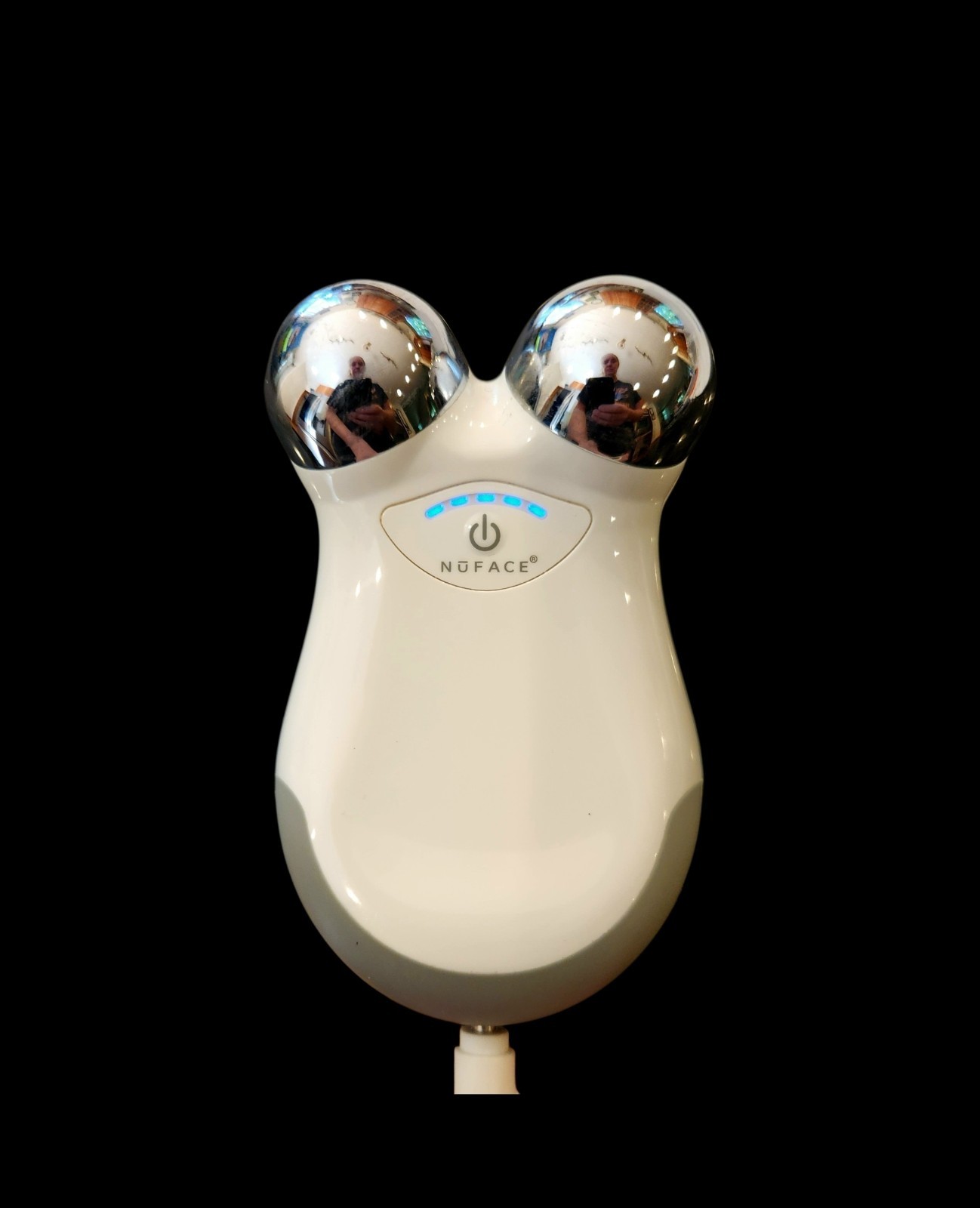 NuFACE Mini Facial Toning Device Kit w/ Gel Primer, Charger & Box