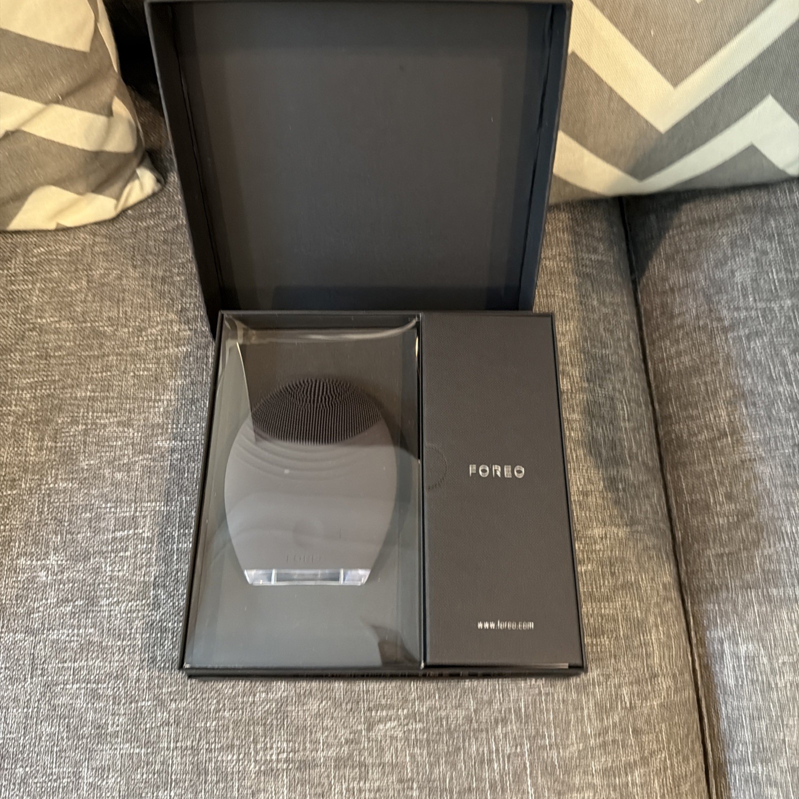 Foreo Luna Premium for Men Facial Cleansing Device New In Open Box