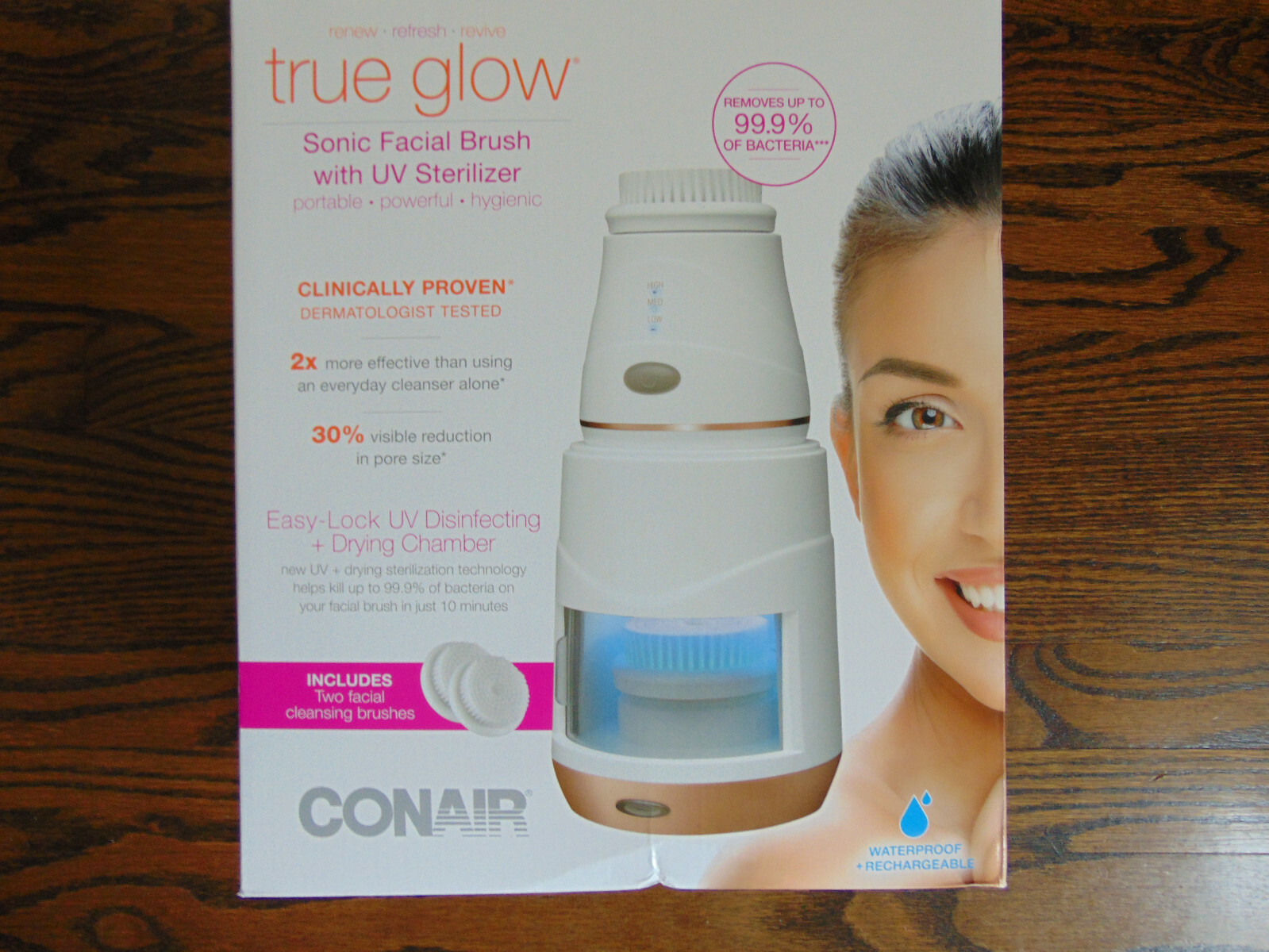 Sonic Facial Brush with UV Sterilizer & 2 Cleansing Brushes True Glow by Conair