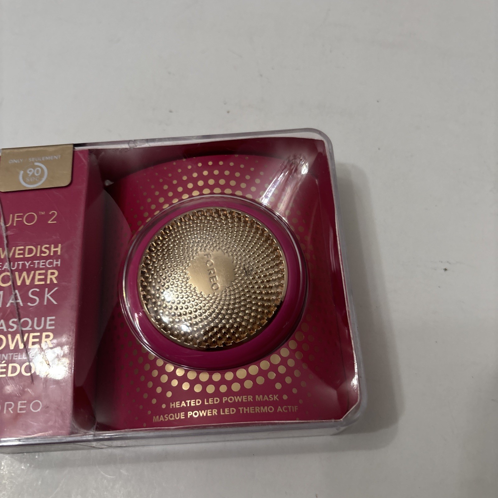 FOREO UFO 2 Heated LED Power Mask Light Therapy Device – Fuchsia – Case Wear New