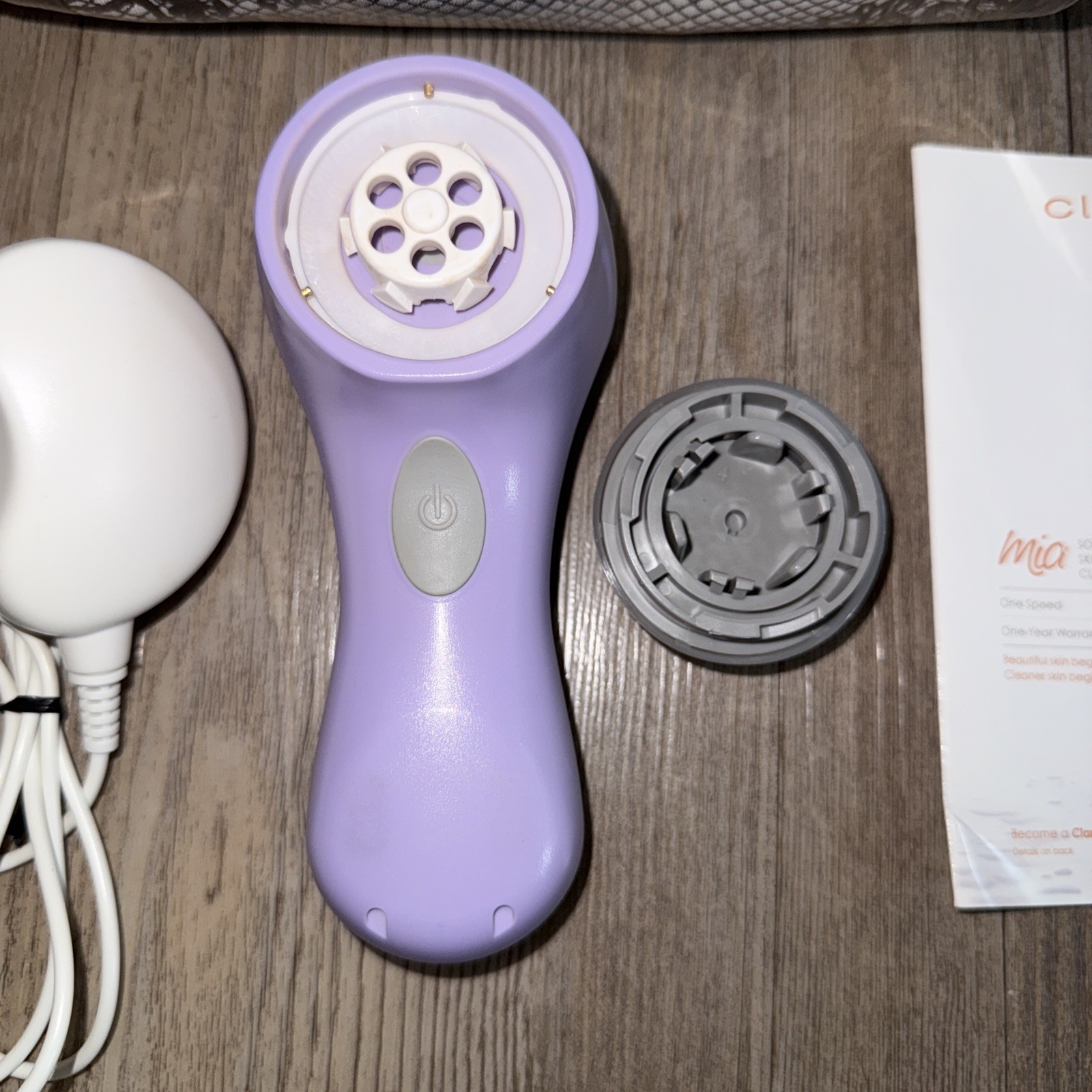 Clarisonic Mia Facial Sonic Cleansing Brush + Charger & Travel Bag Purple EUC