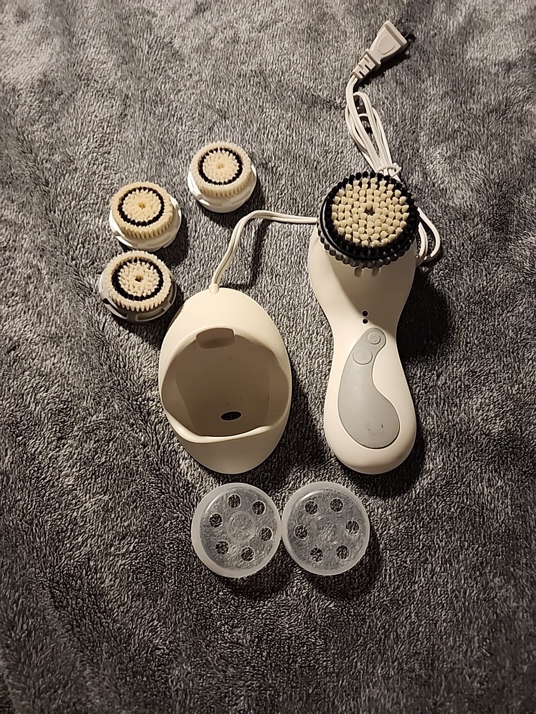 Clarisonic Plus Skin Face Body Cleansing System with 4 Brushes. Parts Only