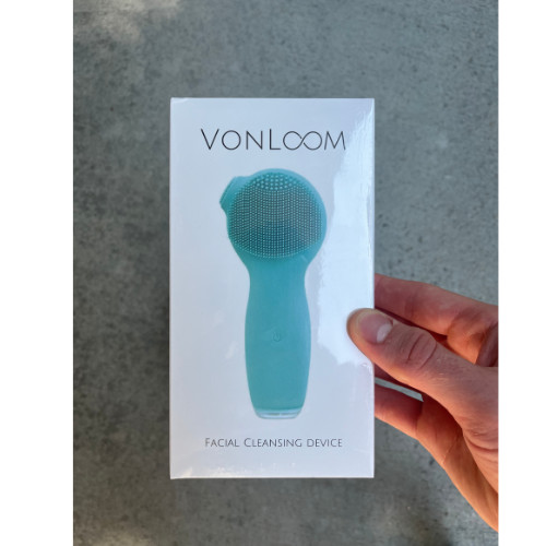 Vonloom Pure | Electric Facial Cleansing Device in Baby Blue – NEW SEALED