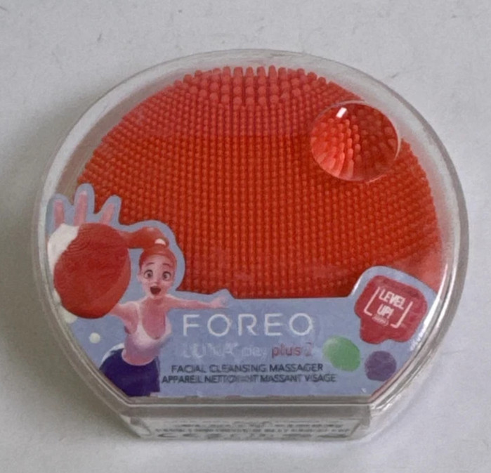 Foreo Sweden Luna Play Plus 2 Peach of Cake Facial Cleansing Massager New Sealed