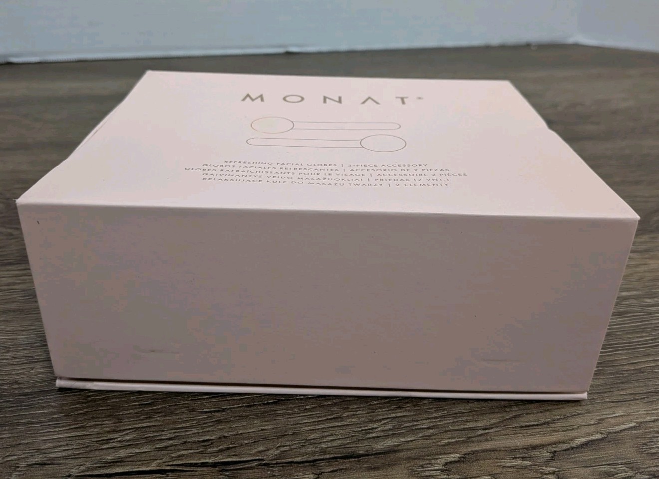 Monat Refreshing Facial Globes 2 Piece Accessory Set Genuine NEW Open Box