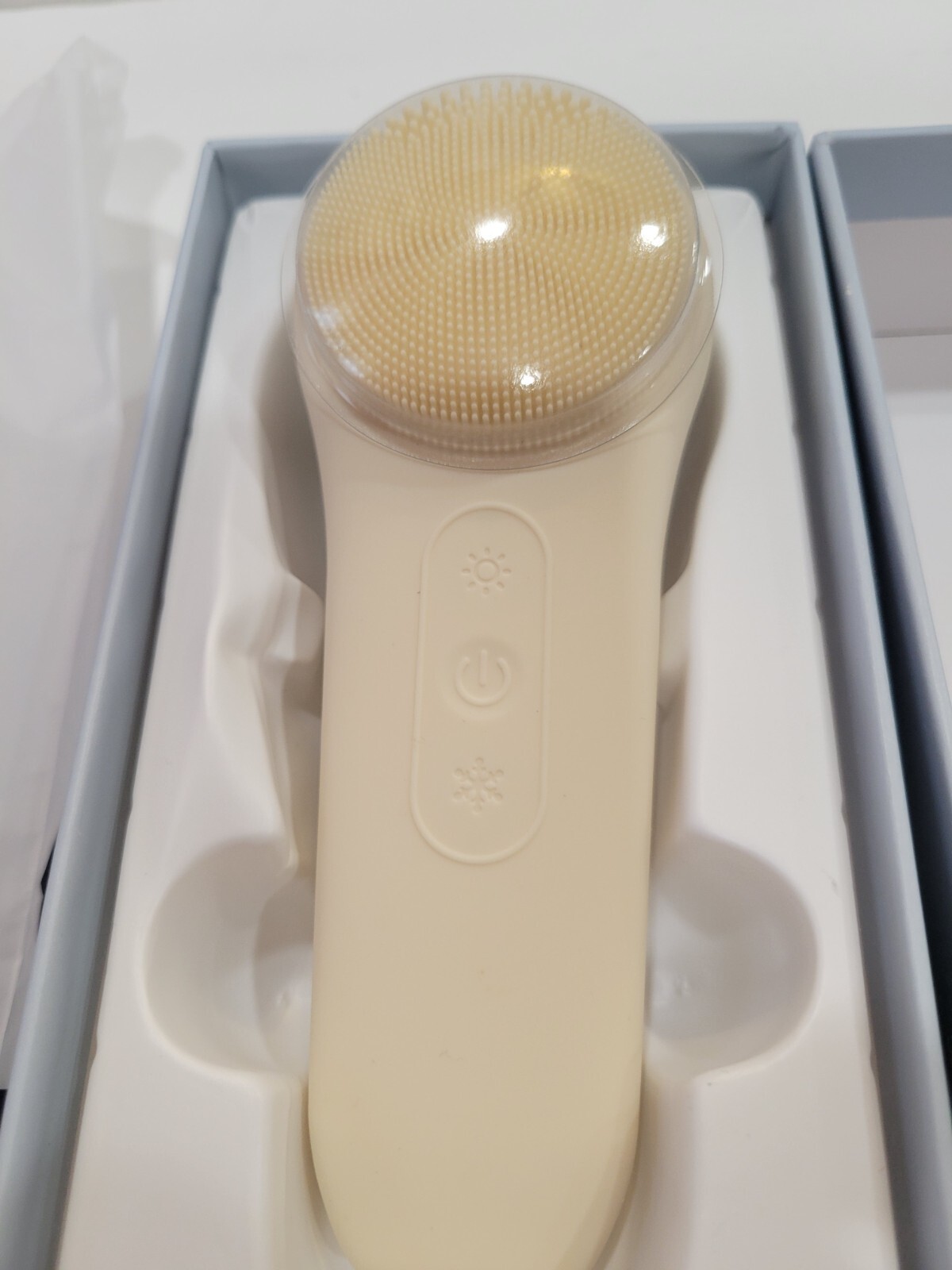 Facial Cleansing Brush Waterproof and Rechargeable (USB-C) New 2 Speed in Box