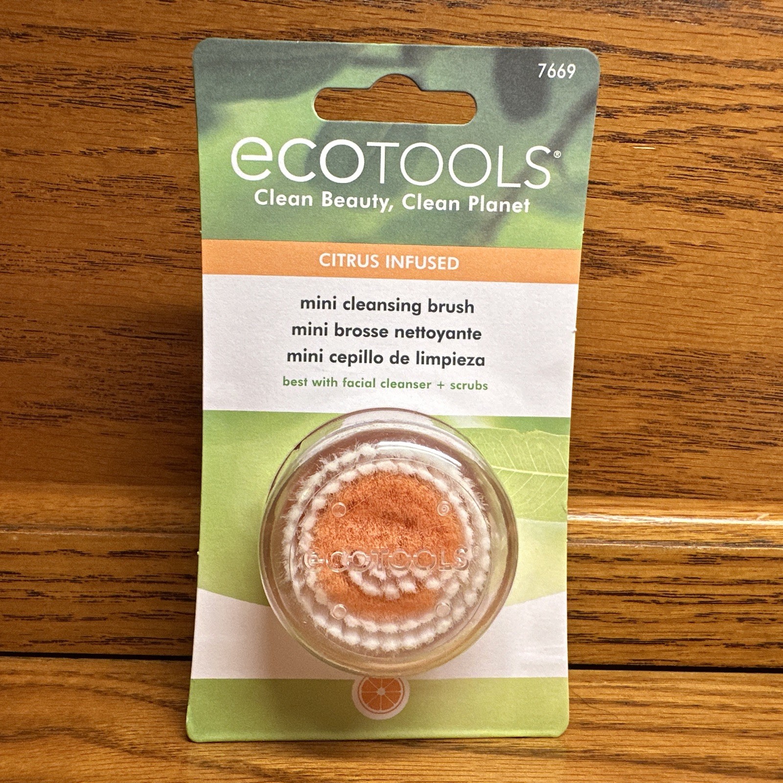 EcoTools Mini Facial Cleansing Brush Tool, Infused with Citrus 7669 – NEW