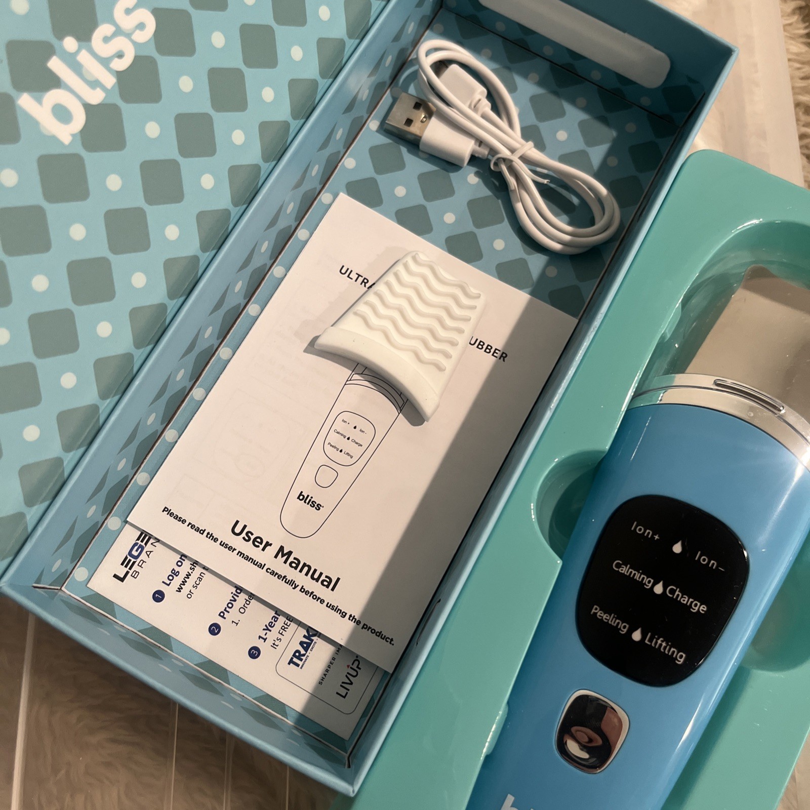 Bliss Skin Scrubber,Pore Cleaner, Blackhead Remover, Deep Cleaner-USB Charge