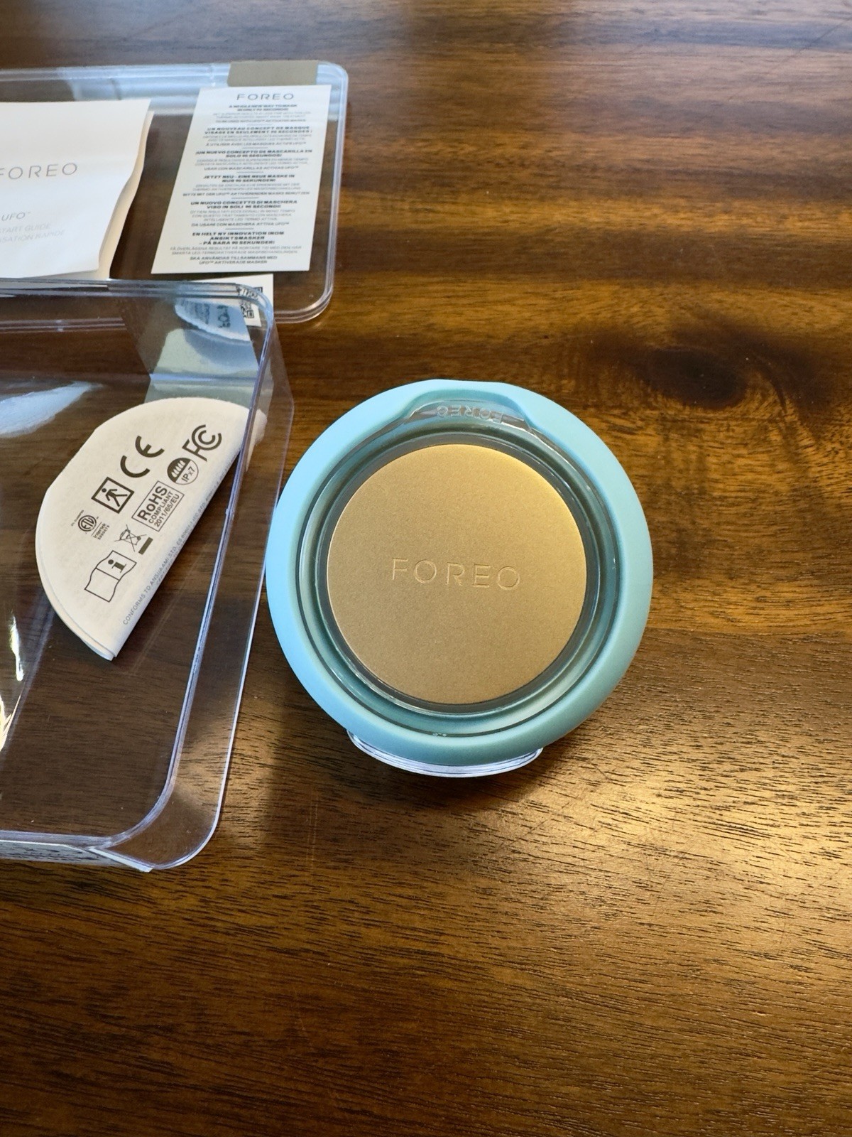 FOREO UFO2 Mint Deep Facial Hydration Device (Pre-OWNED)