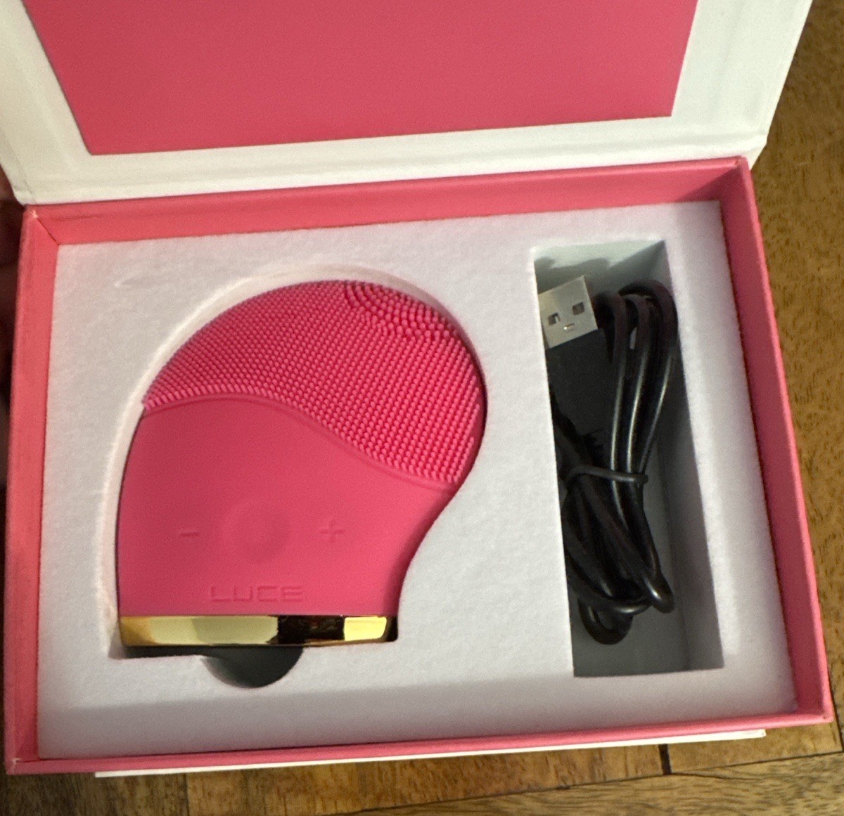 LUCE Sonic Facial Cleanser Anti-Aging Device Pink Waterproof w/ Box