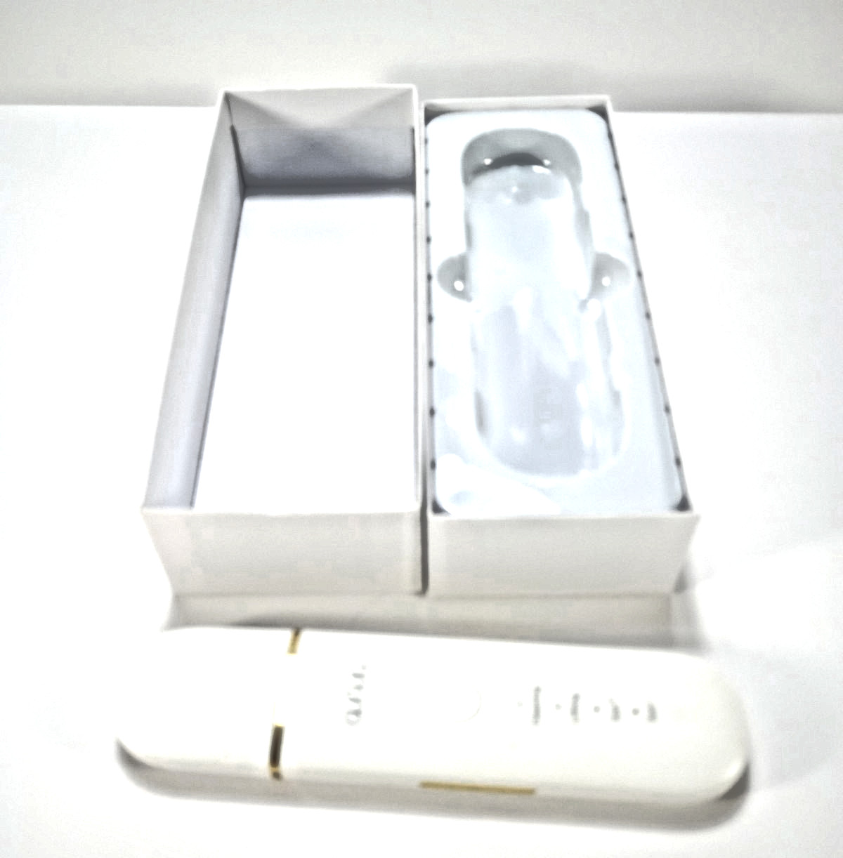 Gugug UIB Facial Skin Scrubber Cleaning Lifting Ion 4 Pad Types USB Charge Slim