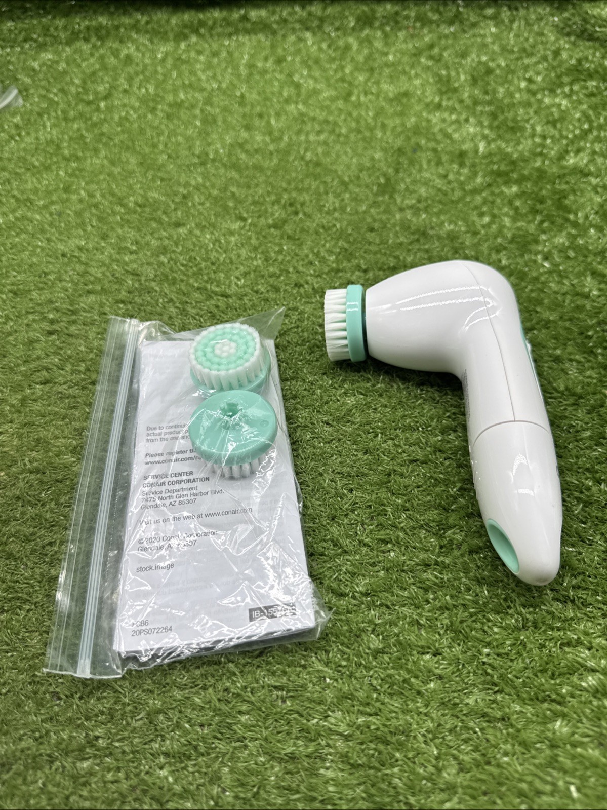 Conair Cleansing Power Face Brush Water Resistant. 8